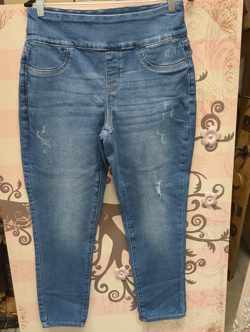 Sonoma Woy Denim Jeggings with Light Distressing
